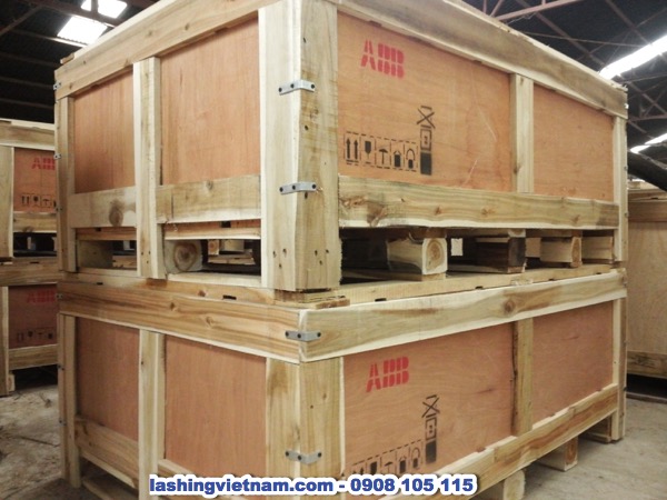 Các Bước Kiểm Tra Container Trước Khi Biết Cách Xếp Hàng Vào Container – Kiểm Tra Bên Trong Container