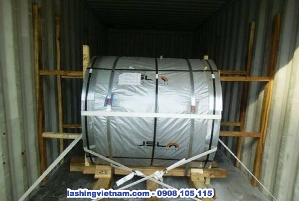 Cách Đóng Hàng, Chằng Buộc Cuộn Thép Vào Container – Sử Dụng Dây Đai Composite Hoặc Dây Đai Vải SPLASH Vì Có Những Ưu Điểm Sau (hình 6) Cách Đóng Hàng, Chằng Buộc Cuộn Thép Vào Container – Sử Dụng Dây Đai Composite Hoặc Dây Đai Vải SPLASH Vì Có Những Ưu Điểm Sau (hình 6)