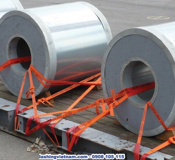 Cách Đóng Hàng, Chằng Buộc Cuộn Thép Vào Container – Sử Dụng Dây Đai Composite Hoặc Dây Đai Vải SPLASH Vì Có Những Ưu Điểm Sau (hình 8) Cách Đóng Hàng, Chằng Buộc Cuộn Thép Vào Container – Sử Dụng Dây Đai Composite Hoặc Dây Đai Vải SPLASH Vì Có Những Ưu Điểm Sau (hình 8)