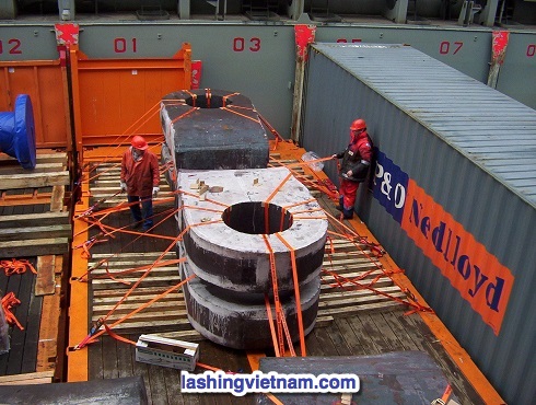 Lashing Trên Container OOG – hình 31