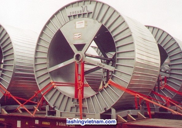 Lashing Trên Container OOG – hình 16