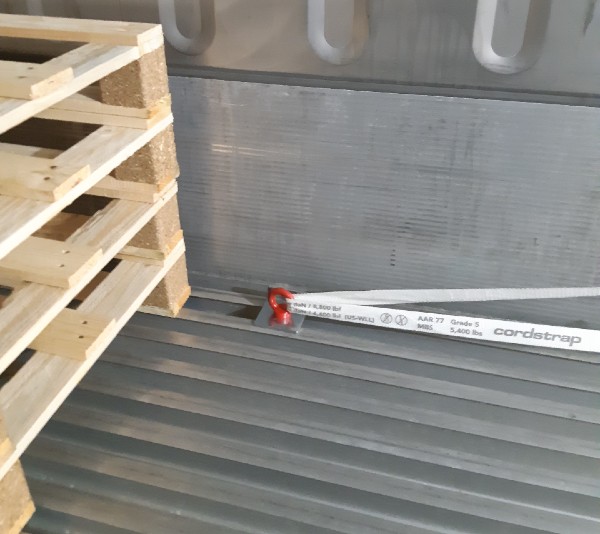 Lashing Ring - Điểm Chằng Buộc Không Thể Thiếu Trong Các Loại Container – Các Loại Lashing Ring Phổ Biến (hình 2) Lashing Ring - Điểm Chằng Buộc Không Thể Thiếu Trong Các Loại Container – Các Loại Lashing Ring Phổ Biến (hình 2)